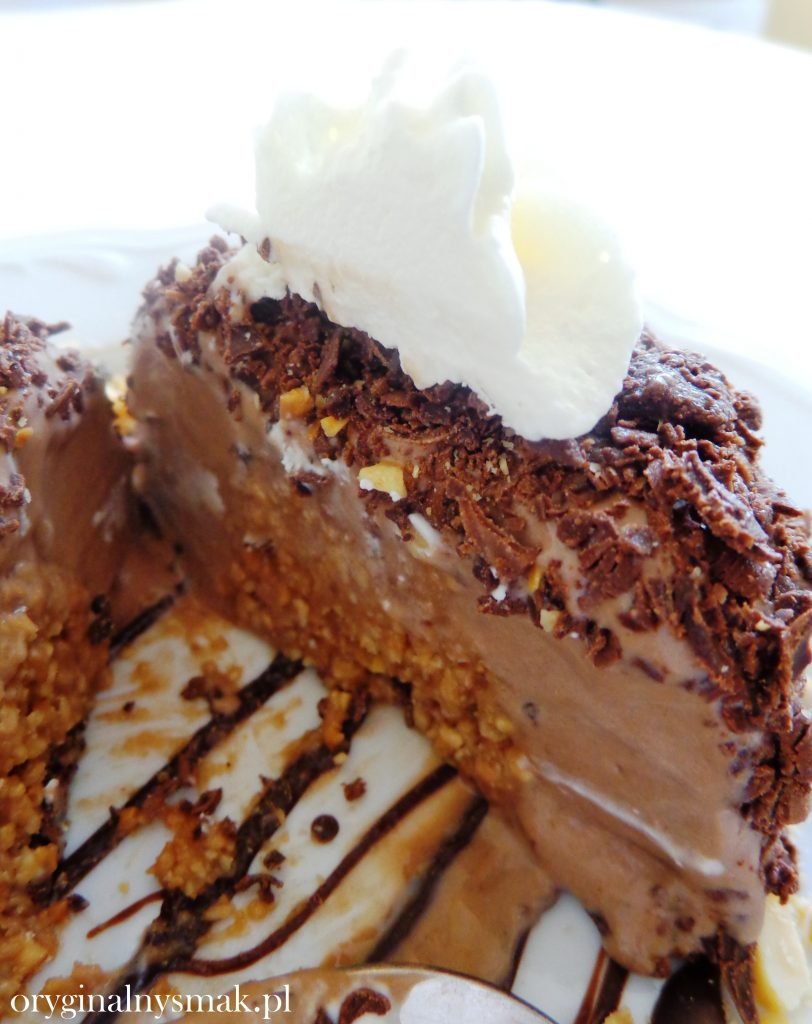 Lody czekoladowe z nadzieniem orzechowo-miodowym