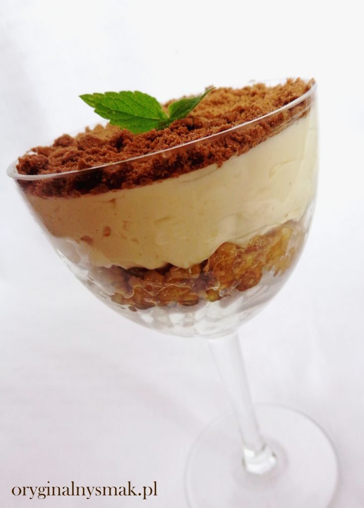Deser orzechowo karmelowy