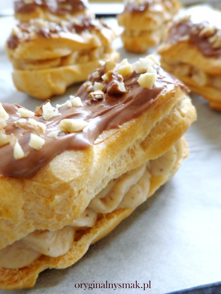 Eklery z kremem orzechowym Eklery z kremem orzechowym