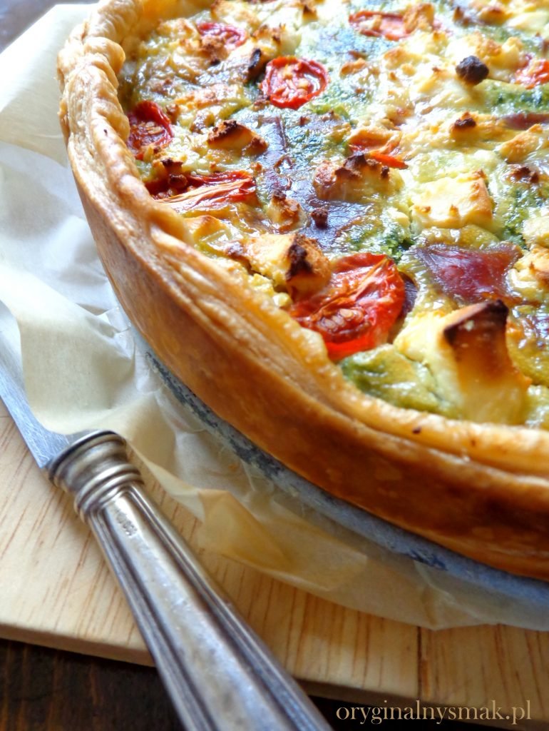 Quiche ze szpinakiem i szynką serrano