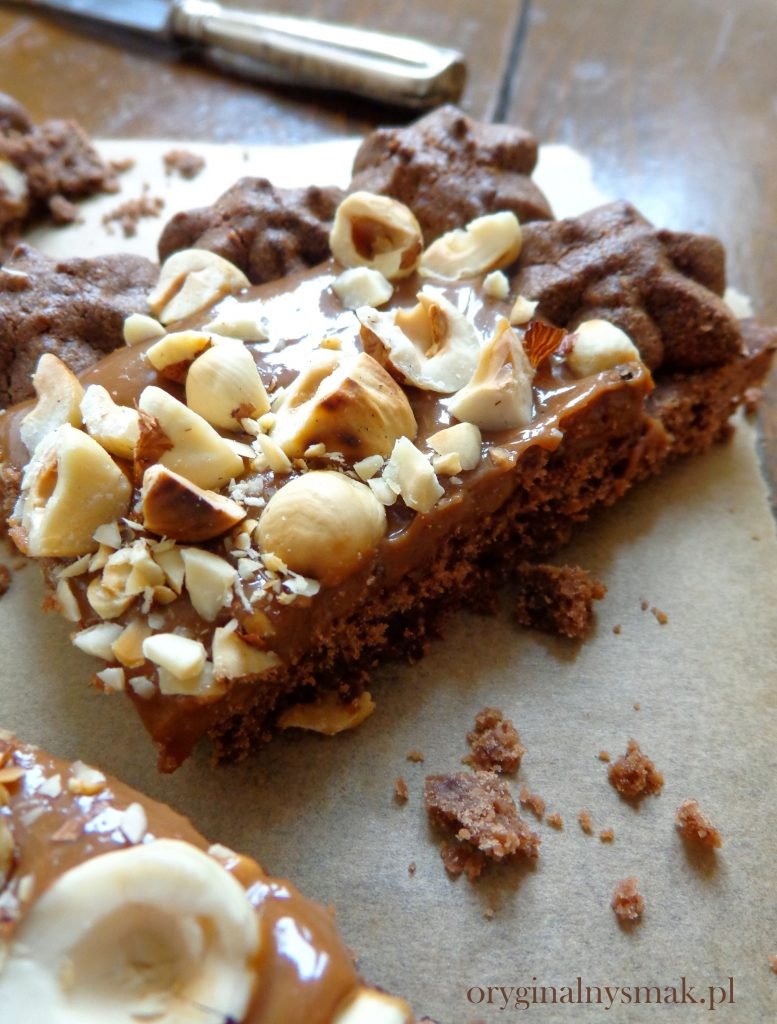 Mazurek czekoladowo-orzechowy Mazurek czekoladowo orzechowy