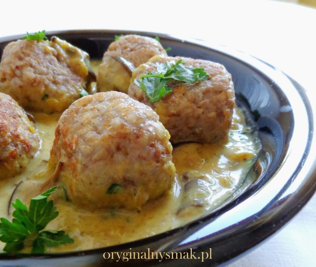 Pulpeciki z kaszy gryczanej nadziewane kozim serem