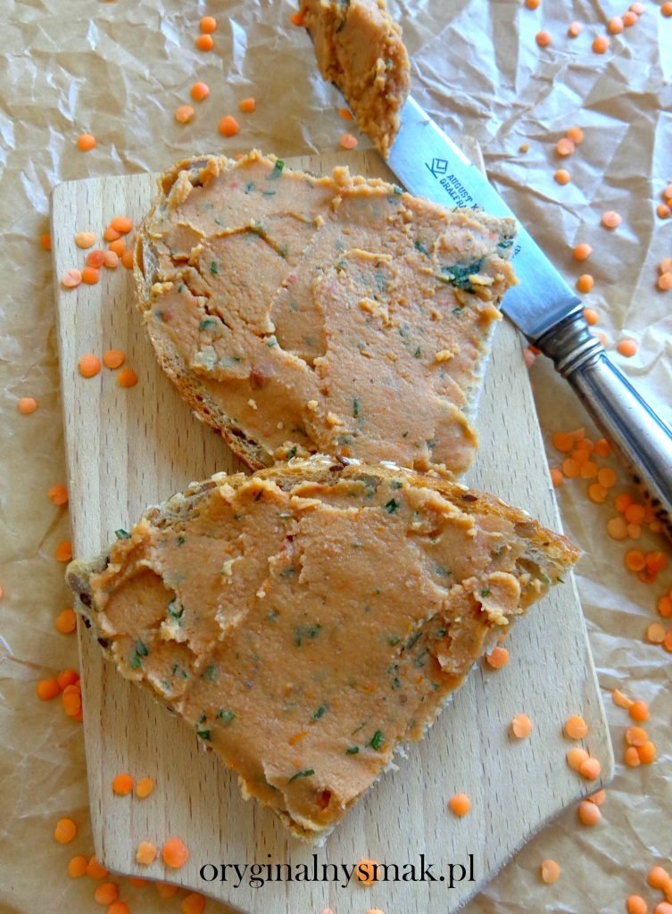 Pasta z soczewicy i suszonych pomidorów