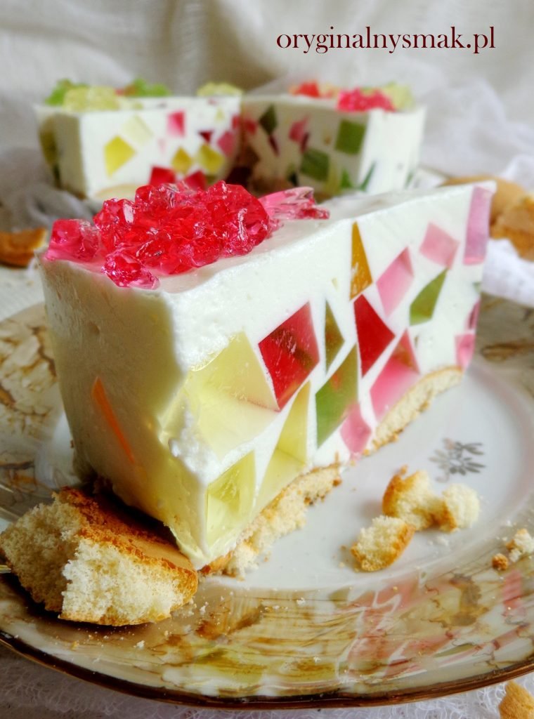 Jogurtowiec z galaretkami Jogurtowiec z galaretkami