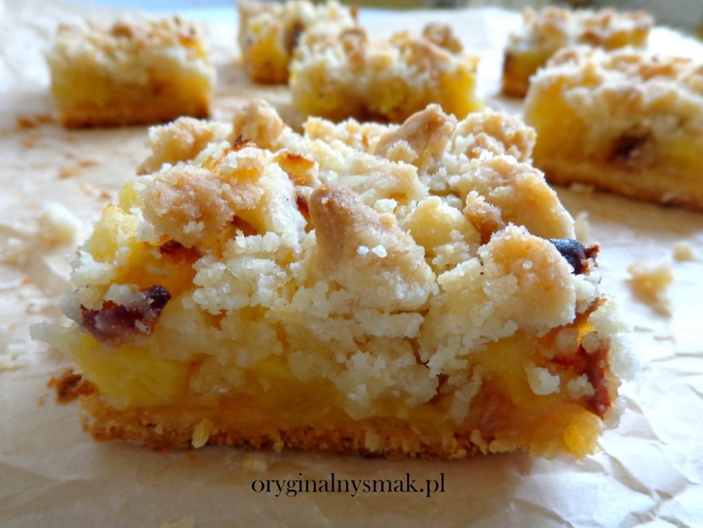 Kruche ciasto ananasowo-kokosowe z kruszonką