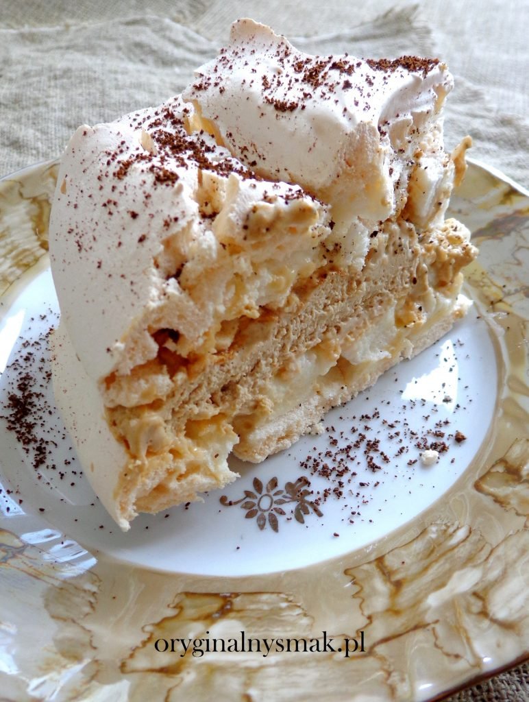 Tort bezowy z kawą Tort bezowy z kawą