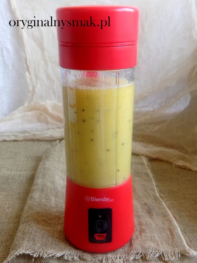 Smoothie z banana i kiwi