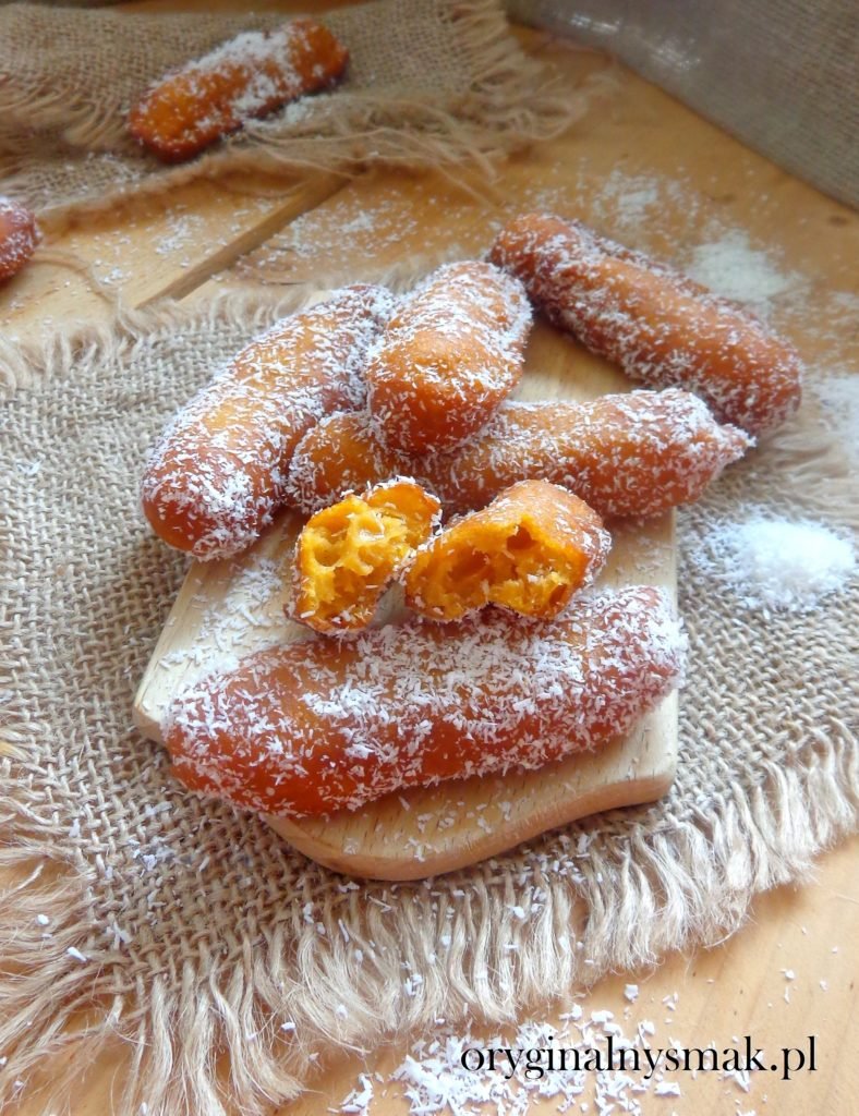 Paluchy z batata z kokosem