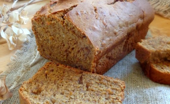 Chlebek bananowy z cukrem kokosowym