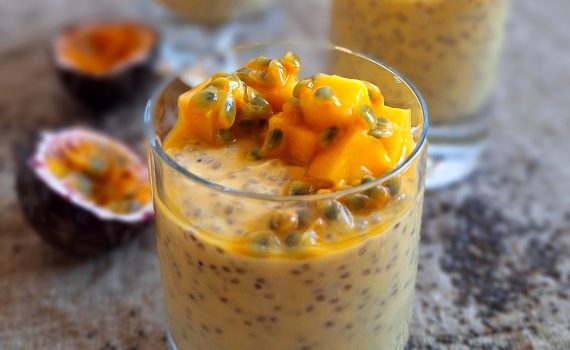 Pudding chia mango lassi