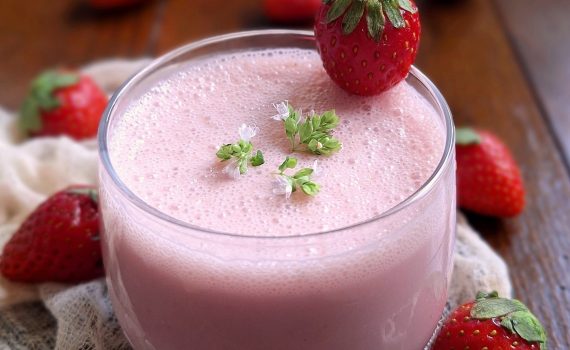 Koktajl truskawkowy z kefirem