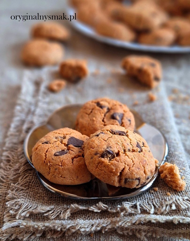 Ciasteczka z masłem orzechowym i czekoladą