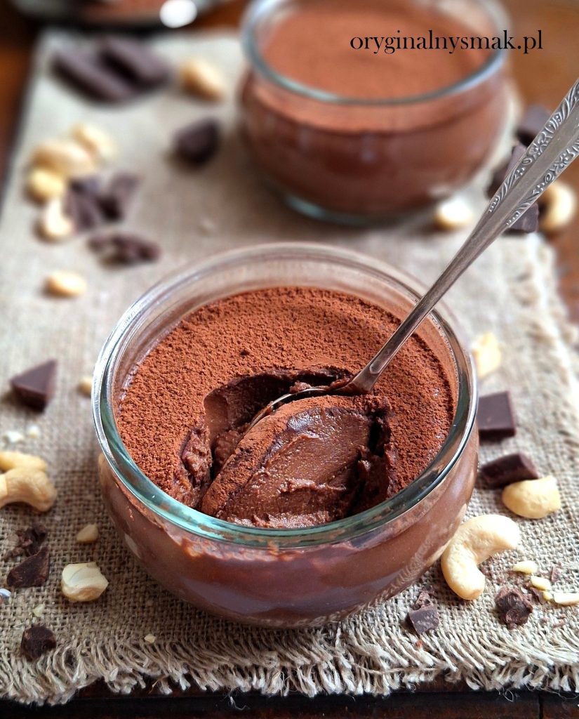 Mus czekoladowy z nerkowców