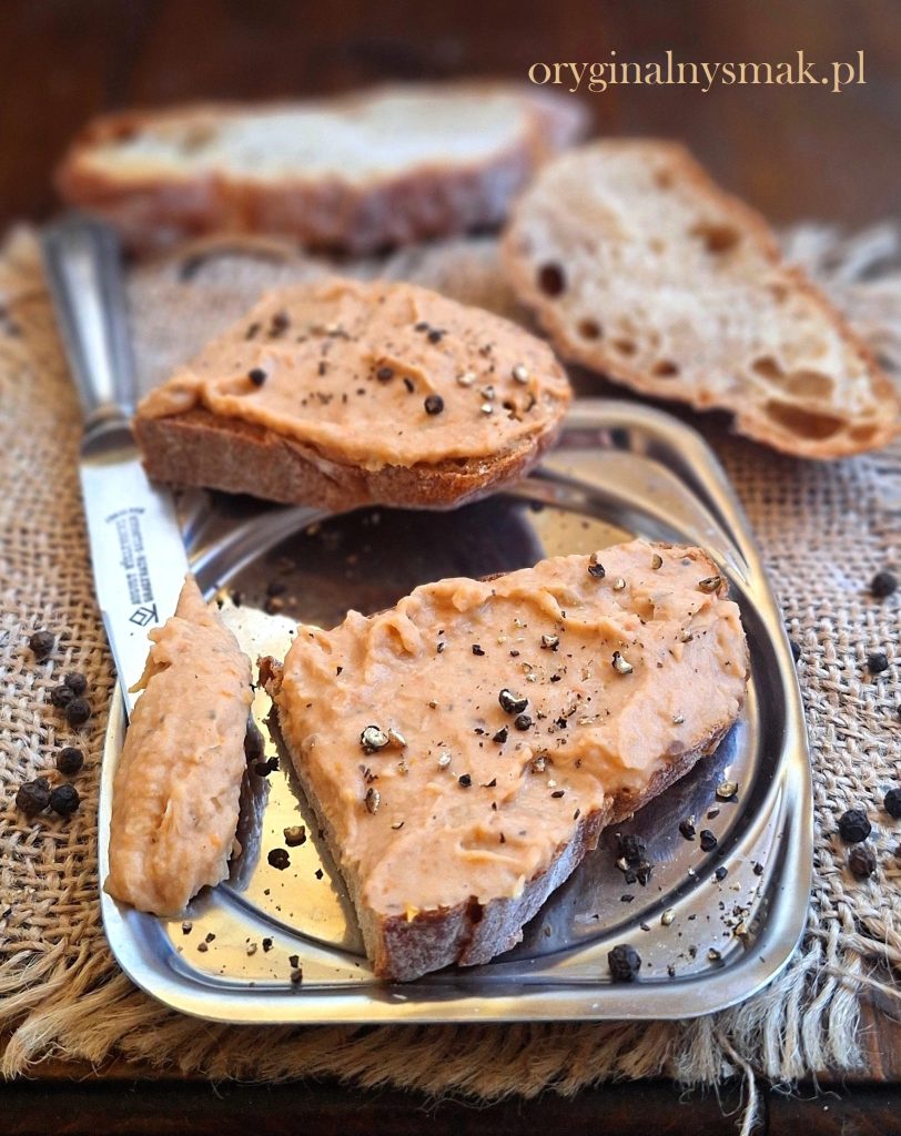 Pasta z fasoli z suszonymi pomidorami