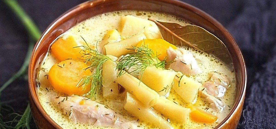 Zupa z fasolką szparagową i kurczakiem